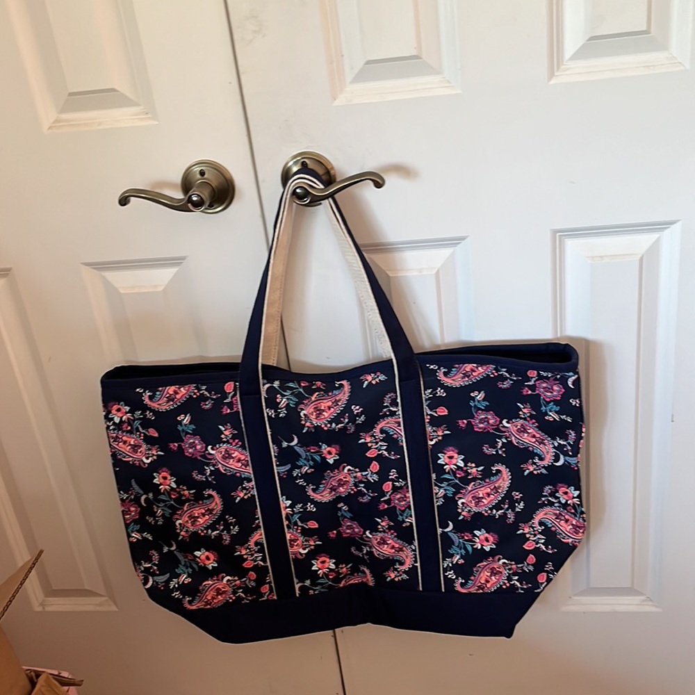 Lands’ End X-Large, Zip-Top Dark Navy Paisley Floral Canvas Tote - Picture 2 of 8